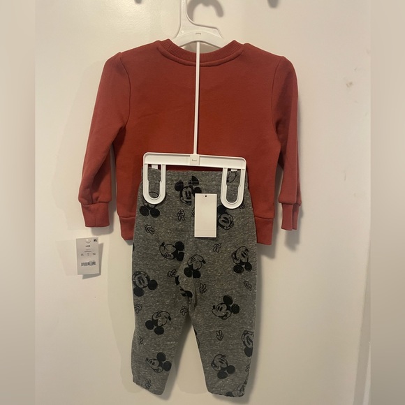 🎄3/$15 NWT Baby Mickey Outfit - Picture 5 of 5